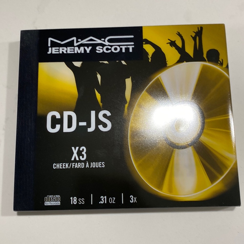 MAC Jeremy Scott cheek palette
